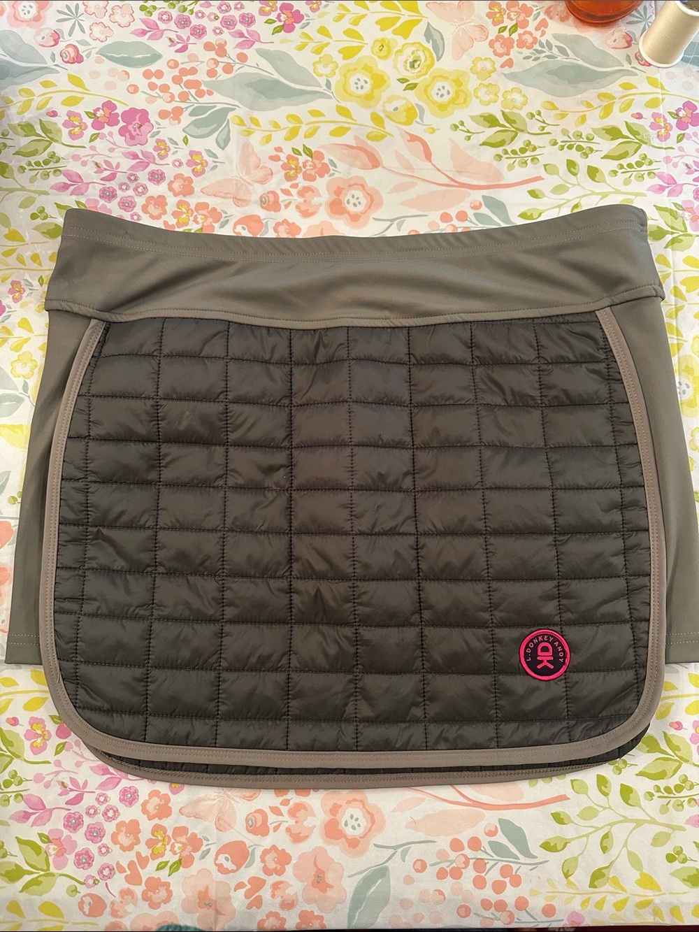Little Donkey Andy puffer sport running skirt. Size XL. khaki / olive drab color